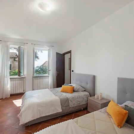 Casa Tra Vigneti E Mura Rocca Grimalda